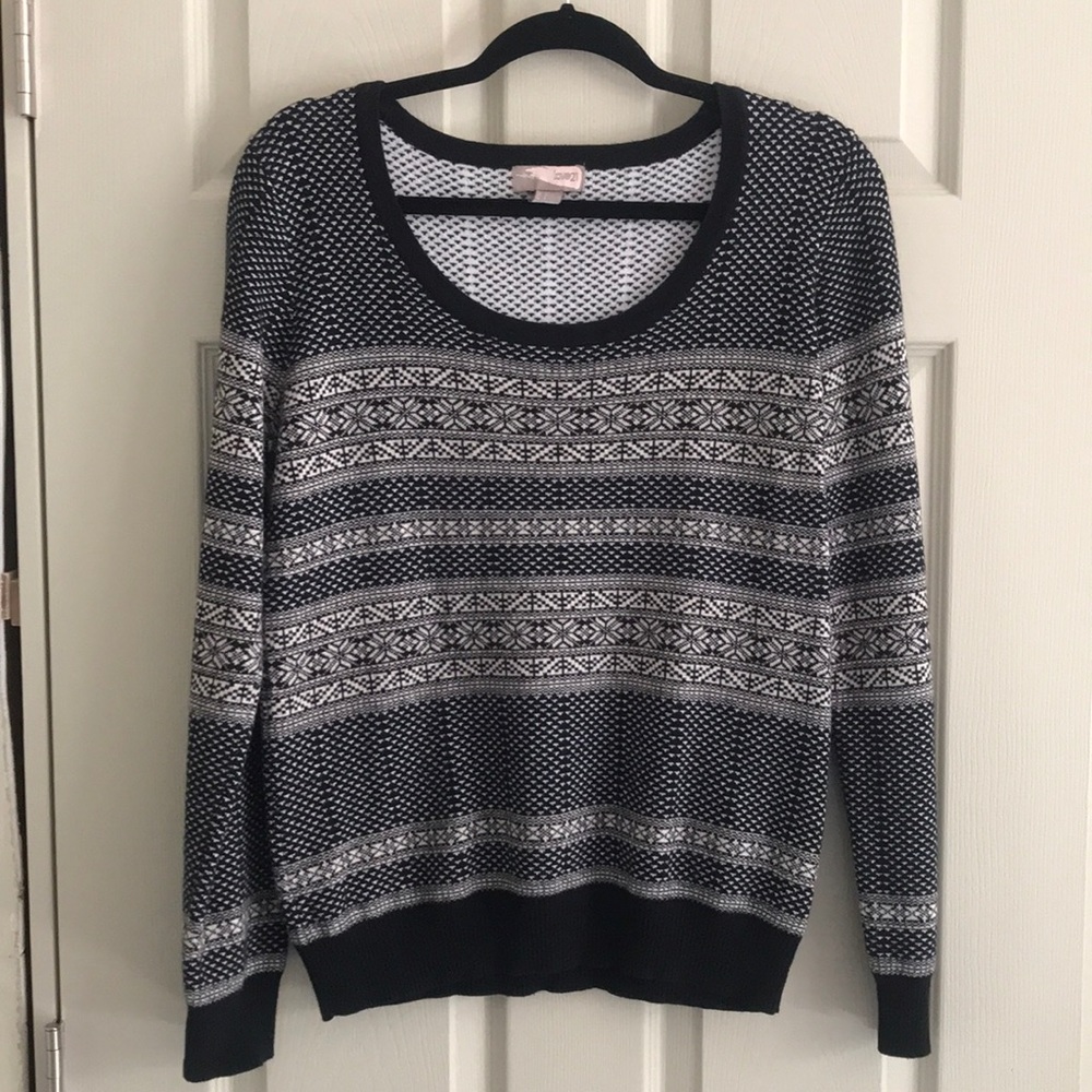 Forever 21 black and white printed sweater